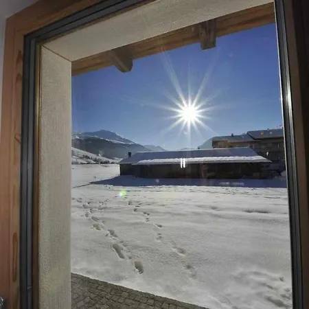 Al Bait Da Valeriano By Livigno